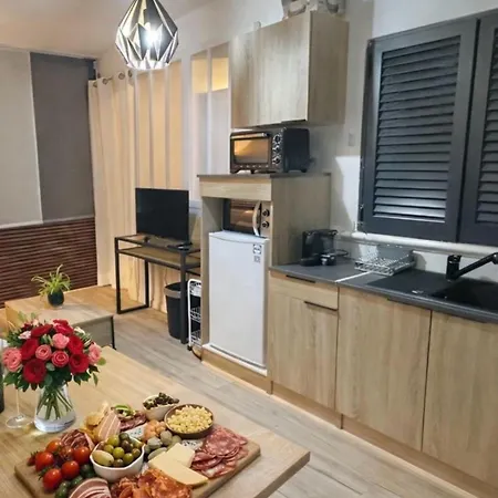 Romantique Avec Jacuzzi Prive - Apercu - Terrasse - Parking Gratuit 아파트 니스