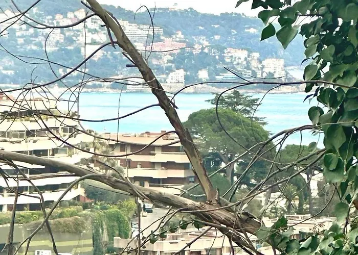شقة Azur